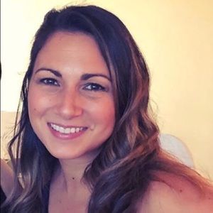 Meet your Posher, Christin